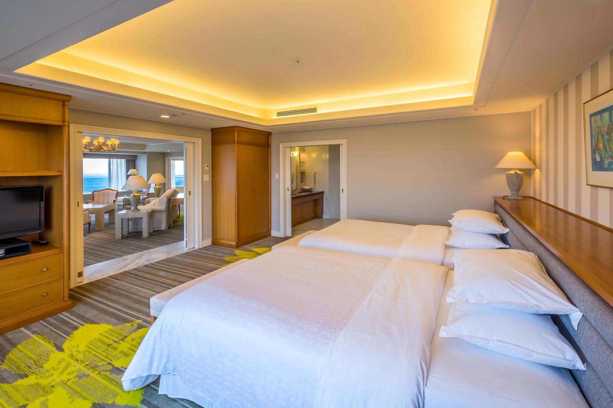 Sheraton Grande Ocean Resort Miyazaki Esterno foto